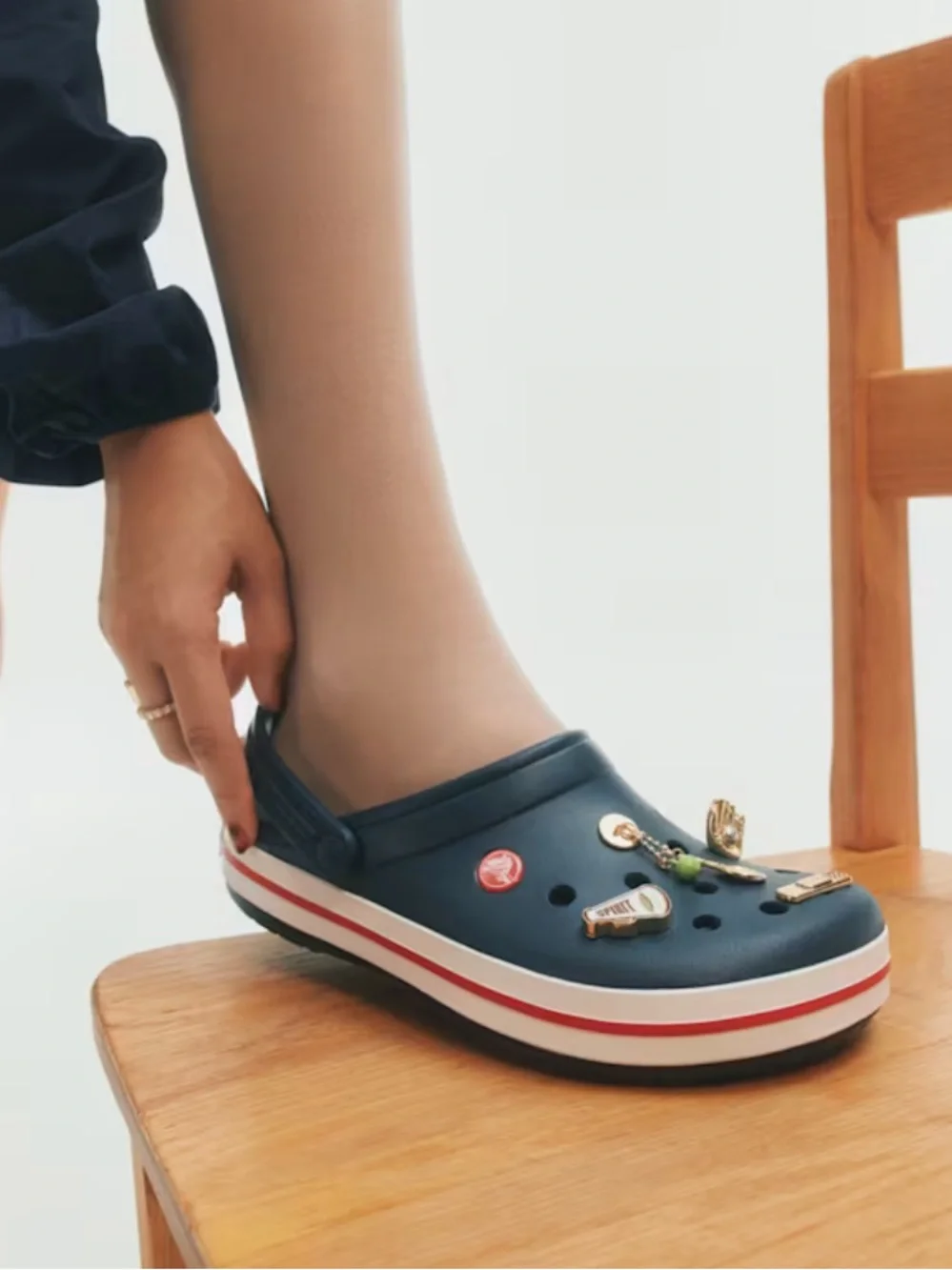 CROCS Kids' Crocband Clog Unisex Shoes Navy with Red Accent Sz C 11